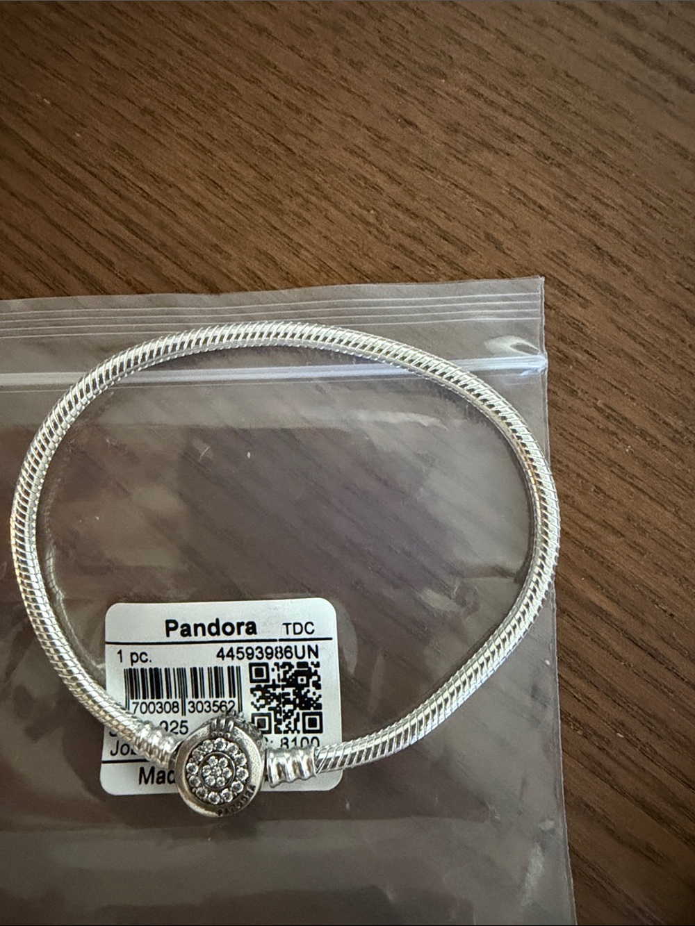 Pandora Silver Sparkling Round Clasp Snake Chain Bracelet - Silver